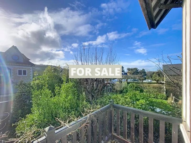 Period House in Glorious Coastal Location