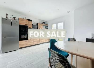 Detached House with Garden by the Coast