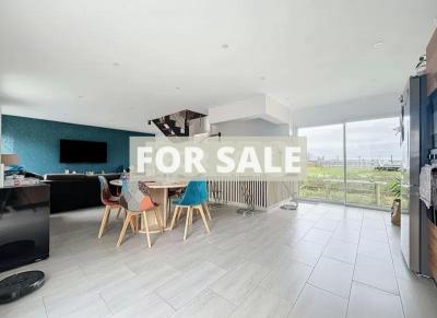 Detached House with Garden by the Coast