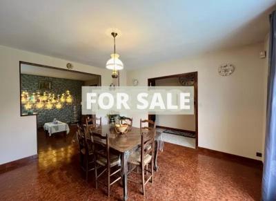 Detached House with Landscaped Garden