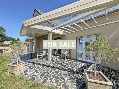 Contemporary Detached House by the Coast