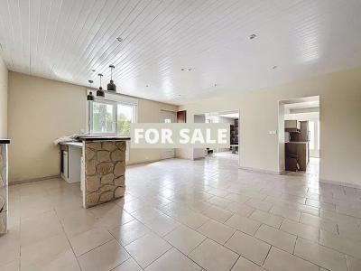 Lovely House with Outbuilding Clos to the Coast