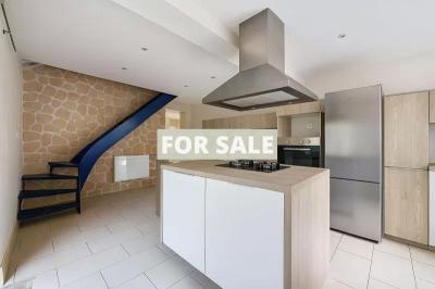 Lovely House with Outbuilding Clos to the Coast