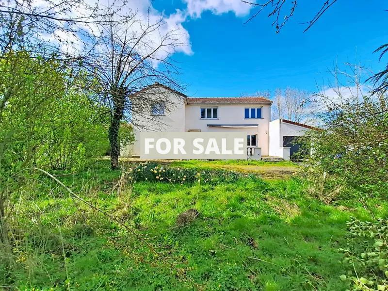 Detached House with Garden
