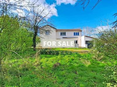 Detached House with Garden