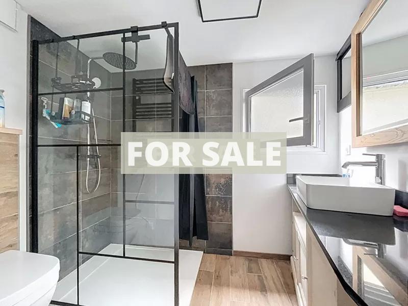 Former Fisherman's Cottage in Lovely Location