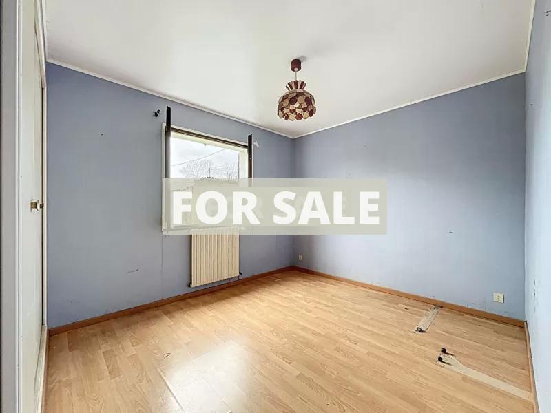 Detached Country House with Outbuildings