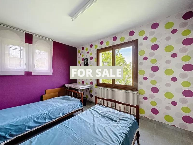 Detached Country House with Outbuilding