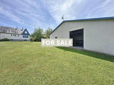 Detached Country House with Outbuilding