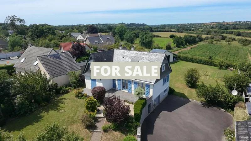 Detached Country House with Outbuilding