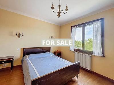 Detached Country House with Outbuilding