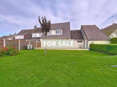 Contemporary House in Great Location