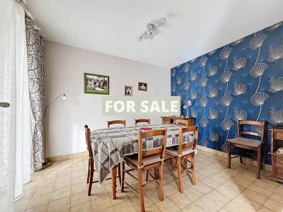 Contemporary House in Great Location