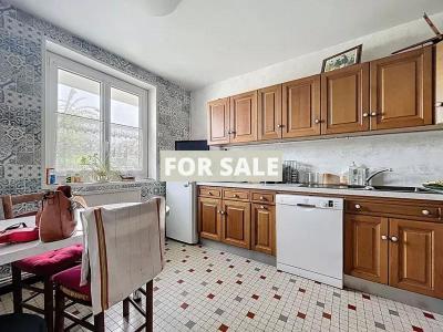 Contemporary House in Great Location