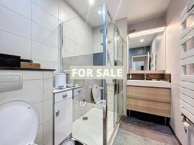 Contemporary House in Great Location