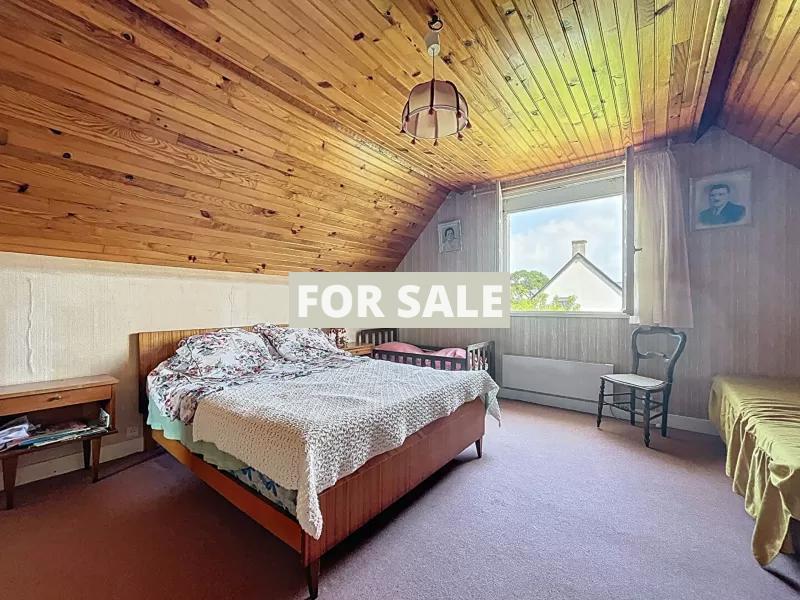 Imposing Detached House with Open Sea View