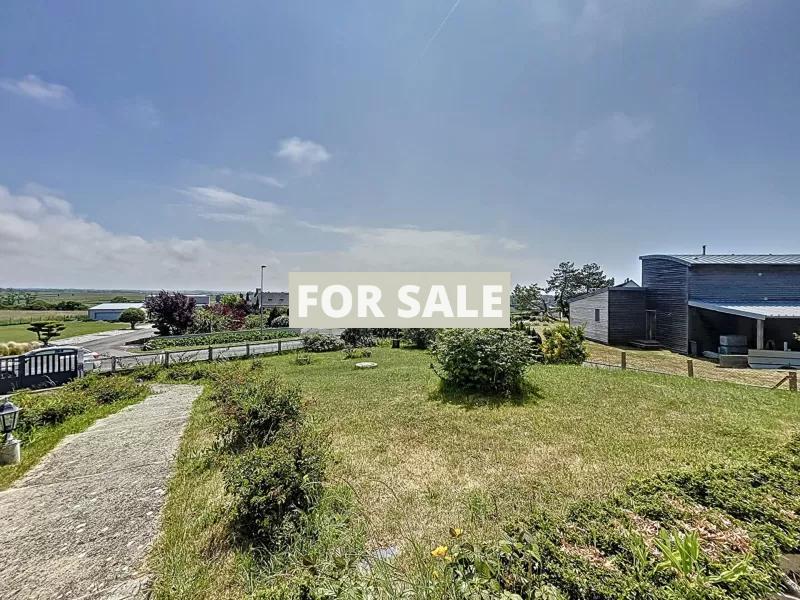 Imposing Detached House with Open Sea View