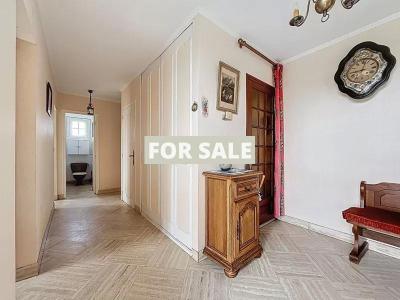 Imposing Detached House with Open Sea View