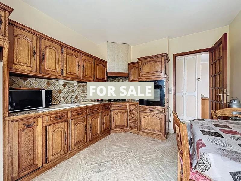 Imposing Detached House with Open Sea View