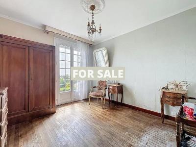 Imposing Detached House with Open Sea View