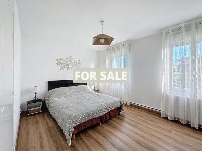 Detached Country House with Outbuilding