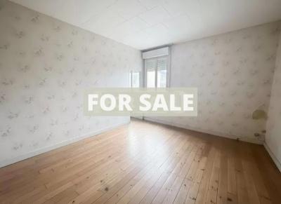 Town House with Neat Garden