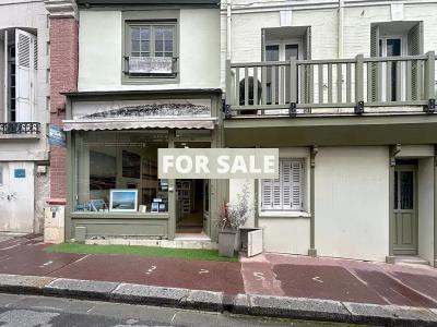 Business Premises For Sale with Apartment