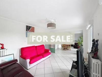 Detached House with Landscaped Garden