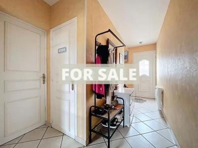 Traditional House with Garden