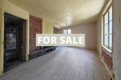 Building Including Apartment in Great Coastal Resort Location