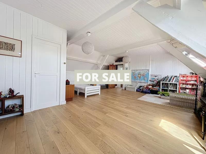 Traditional Stone House Close to the Harbour