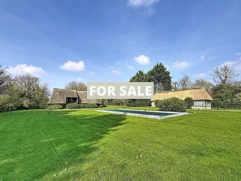 Detached Country House with Swimming Pool