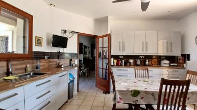 Detached Villa With Swimming Pool