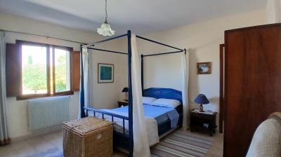 Detached Villa With Swimming Pool