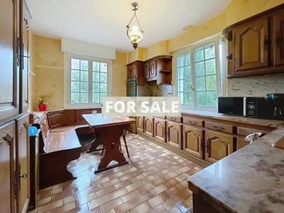 Detached House with Garden in Lovely Location