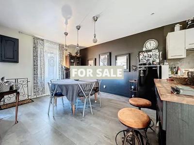 Traditional House with Garden