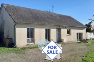 Detached Country House with Outbuilding