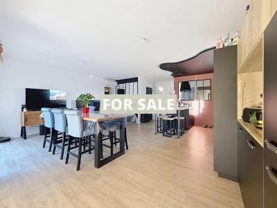 Stunning Contemporary House by the Coast