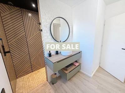 Stunning Contemporary House by the Coast