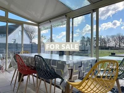 Detached House with Swimming Pool