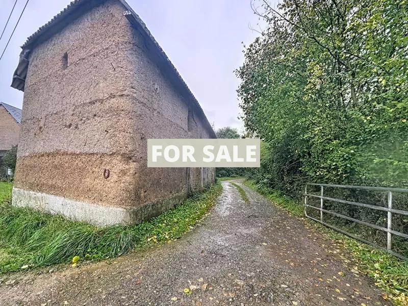 Equestrian Property with Multiple Outbuildings