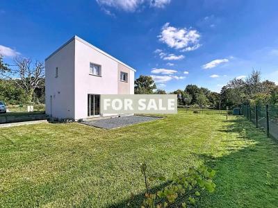 Contemporary Detached House by the Coast