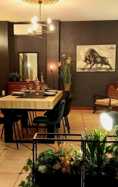 Beautiful Character House with Courtyard Garden