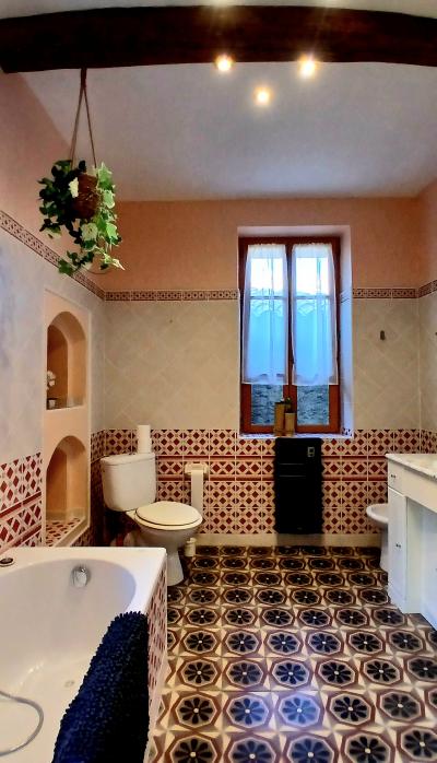 Beautiful Character House with Courtyard Garden