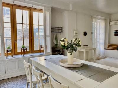 Beautiful House, a Former Bakery Modernised By An Architect