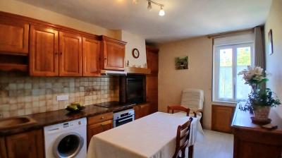 Charming Winegrower's House, a Large Garage and Roof Terrace
