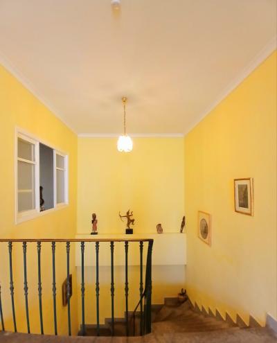 Charming Village House, Large Garage and Garden