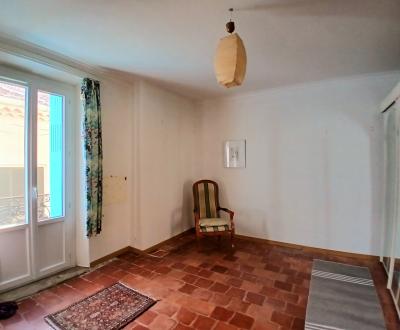 Charming Village House, Large Garage and Garden