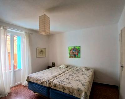 Charming Village House, Large Garage and Garden