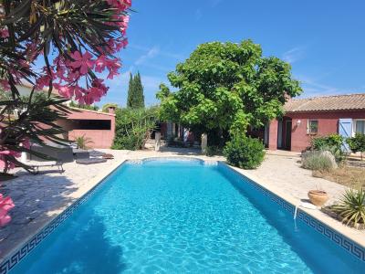 Detached Villa With Swimming Pool